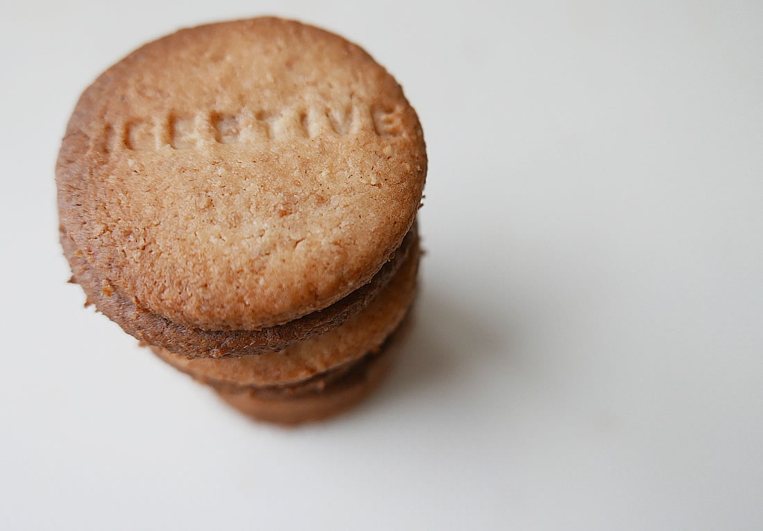 Digestive cookies