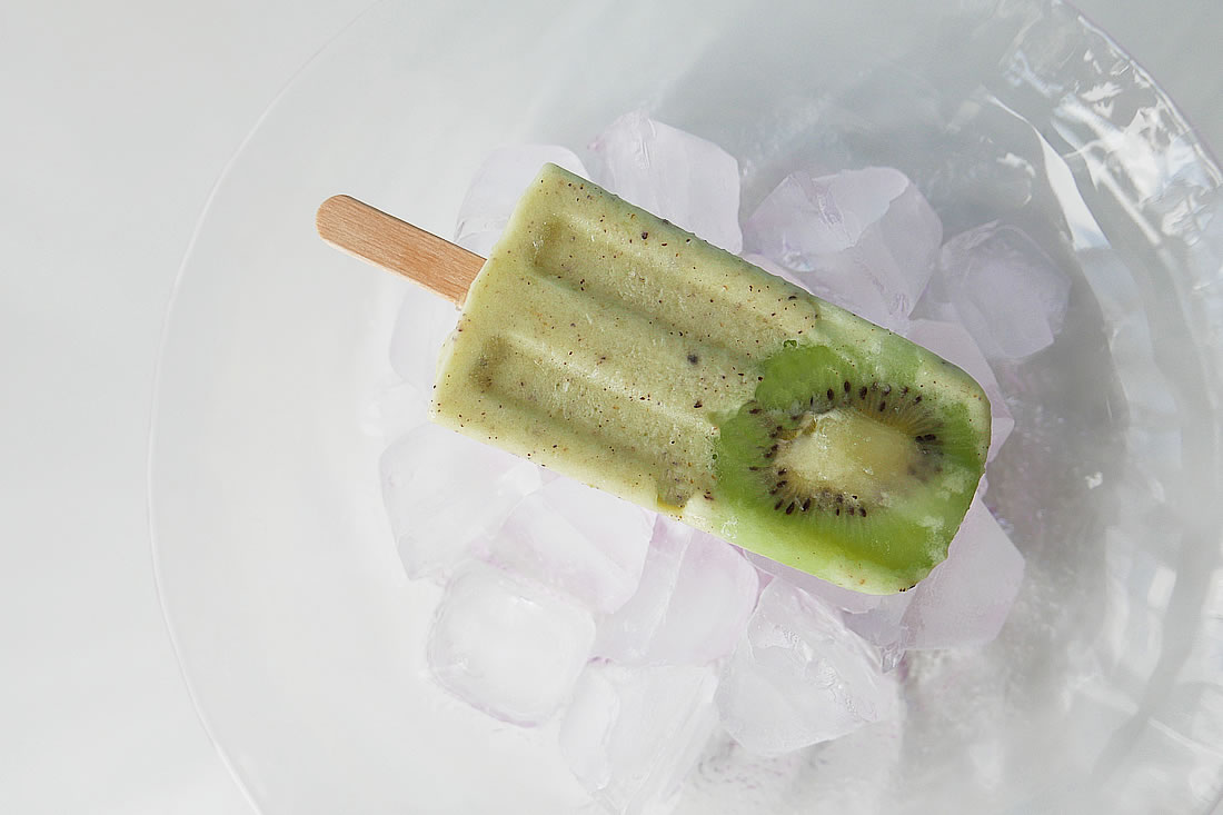 Kiwi ice pop