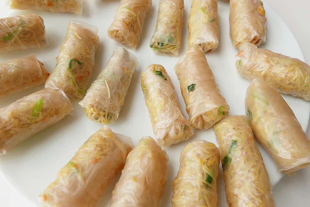 Rice noodle spring rolls