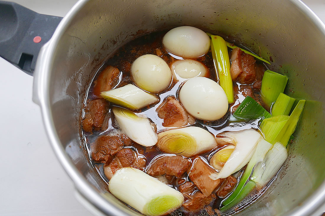 Buta no kakuni Japanese Braised Pork Belly Pressure Cooker