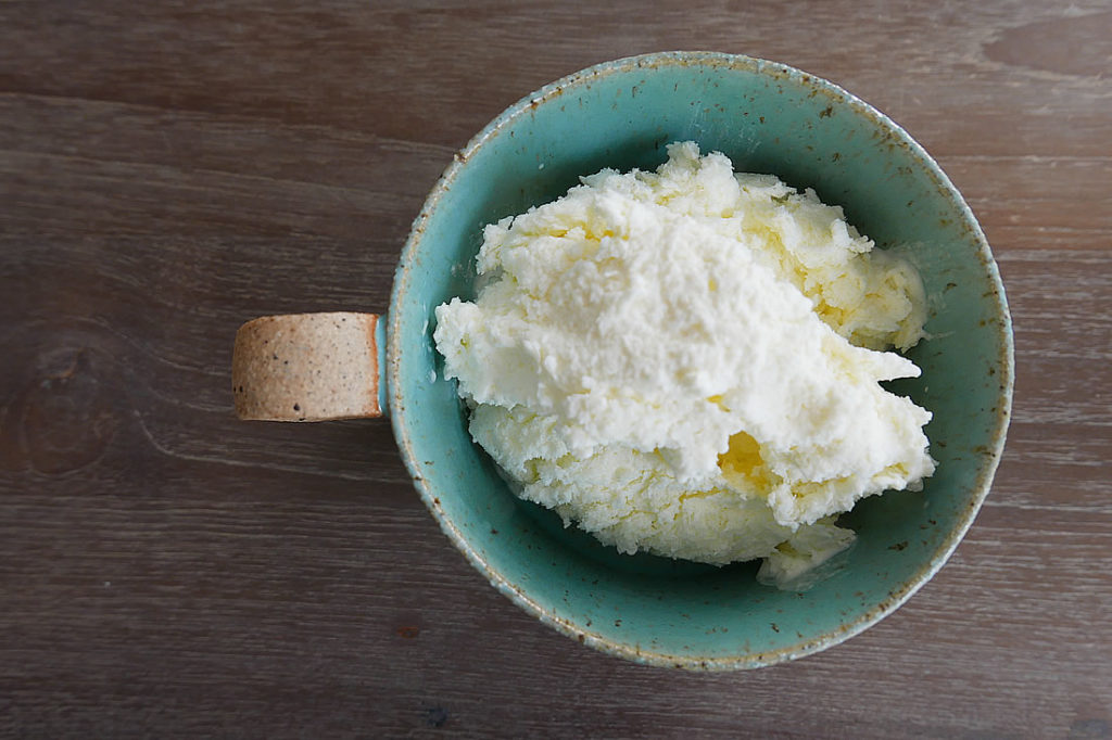 Egg white ice cream Dans la lune