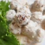 Coconut meatballs with bechamel sauce