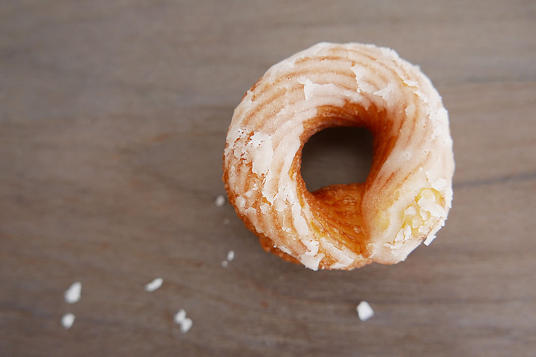 French cruller