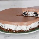 Oreo layer cake